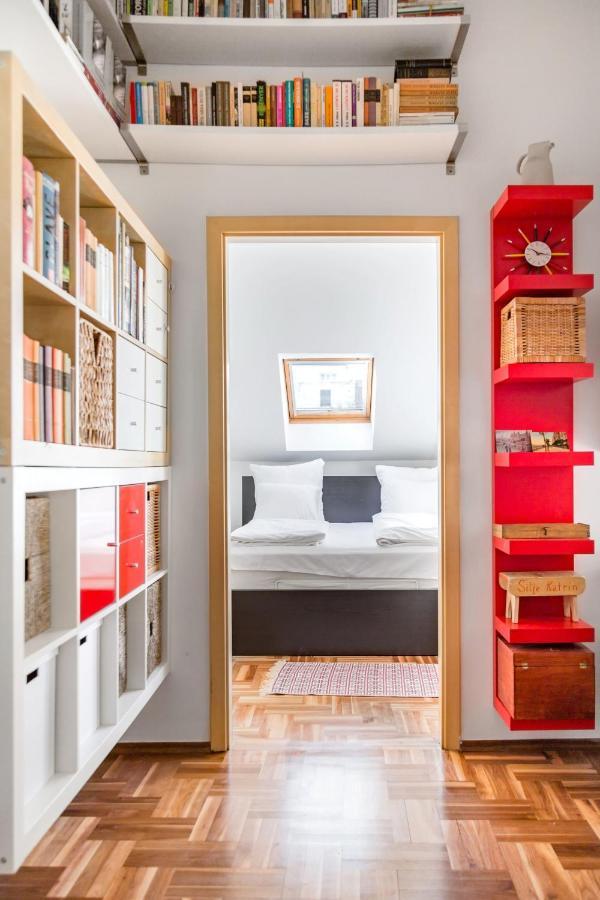 Relax Into Loft Living At A Light-Filled City Escape Budapest Exterior foto